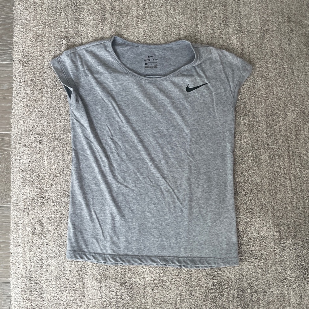 The PERFECT exercise top. It’s very flattering and breathes well.